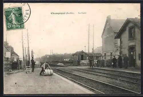 AK Champagné, Interieur de la Gare