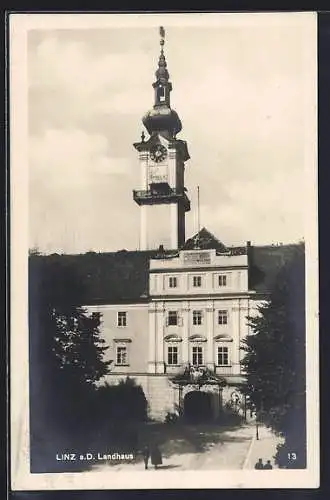 AK Linz a. D., Landhaus, Blick auf den Eingang