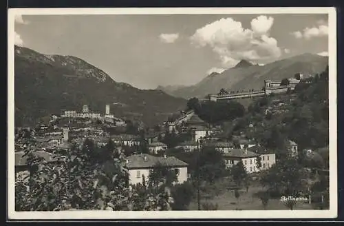 AK Bellinzona, Teilansicht mit Burg