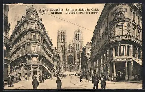 AK Brüssel / Bruxelles, Rue et l`Eglise Ste-Gudule, Strassenpartie mit Blick zur Kirche