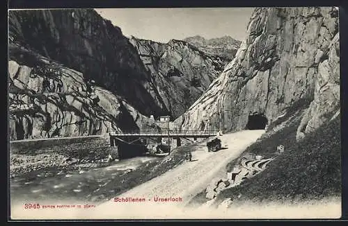 AK Schöllenen, Brücke am Urnerloch