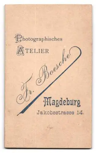 Fotografie Fr. Boesche, Magdeburg, Jakobsstrasse 14, Porträt eines eleganten Herrn