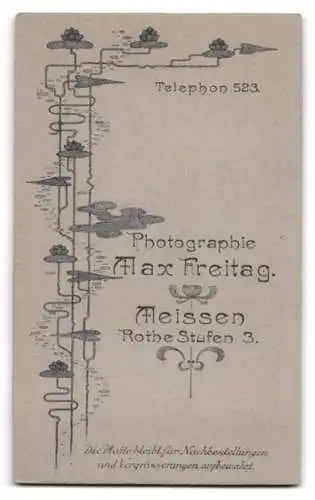 Fotografie Max Freitag, Meissen, Rothe Stufen 3, Mädchen mit Buch