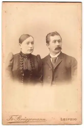 Fotografie Fr. Brüggemann, Leipzig, Äussere Tauchaer Str., Portrait eines Paares