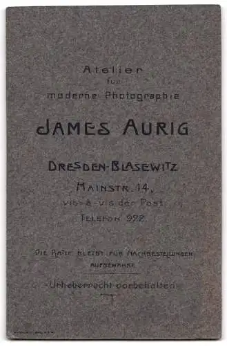 Fotografie James Aurig, Dresden, Mainstrasse 14, Gruppenporträt mit vier Personen