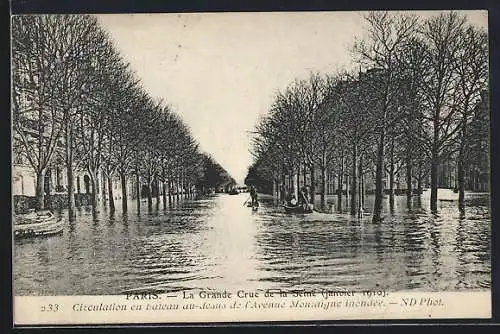 AK Paris, La Grande Crue de la Seine, Janvier 1910, Circulation en bateau au-desus de l`Avenue Montaigne inondée