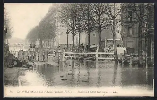 AK Paris, Inondation Janvier 1910, der Boulevard Saint-Germain bei Hochwasser