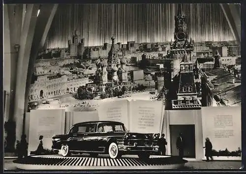 AK Brno, Internationale Messe, Ausstellung der UdSSR, Auto vor Moskau-Panorama