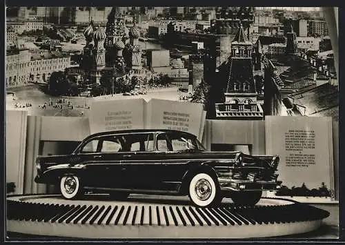 AK Brno, Internationale Messe, Ausstellung der UdSSR, Auto vor Moskau-Panorama