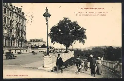 AK Pau, La Descente de la Gare et le Boulevard des Pyrenees