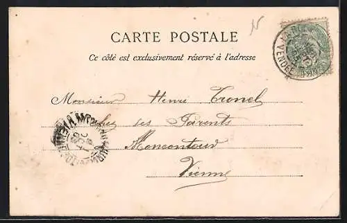 AK Les Sables-d`Olonne, Le Casino des Pins et passants sur la rue animée