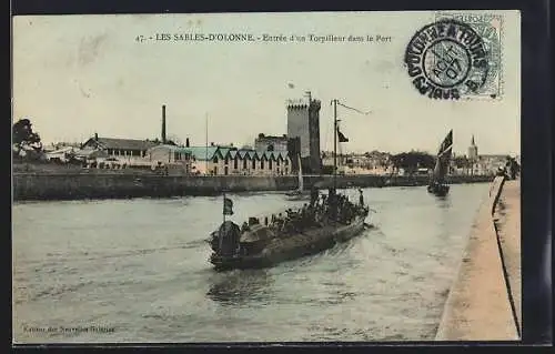 AK Les Sables-d`Olonne, Entrée d`un torpilleur dans le port