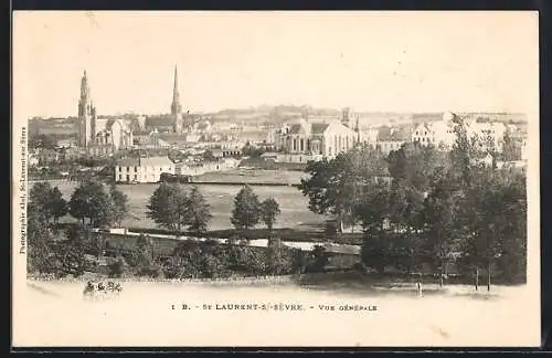 AK Saint-Laurent-sur-Sèvre, Vue générale de la ville et des églises depuis le parc