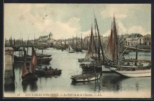 AK Les Sables-d`Olonne, Le Port vu de la Chaume