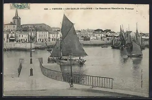 AK Les Sables-d`Olonne, La Chaume et l`Escalier du Passage avec des voiliers