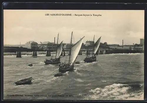 AK Les Sables-d`Olonne, Barques fuyant la Tempête