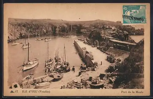 AK Ile d`Yeu, Port de la Meule avec bateaux amarrés et falaises environnantes