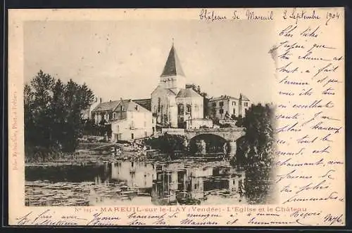 AK Mareuil-sur-le-Lay, L`Église et le Château reflektiert im Fluss