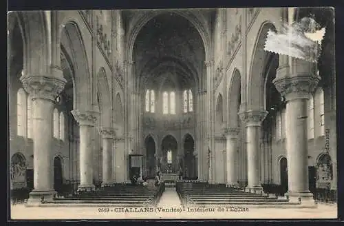 AK Challans, Intérieur de l`Église