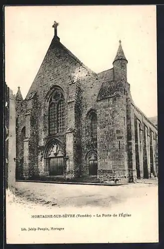 AK Mortagne-sur-Sèvre, La Porte de l`église