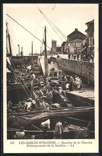 AK Les-Sables-d`Olonne, Quartier de la Chaume, Débarquement de la Sardine