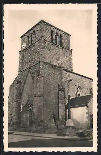 AK Les Herbiers, L`église du 12e siècle