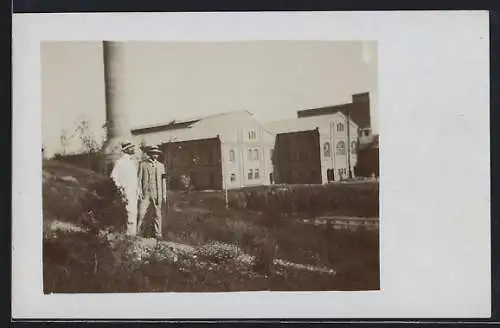 Foto-AK Zagreb, Blick auf die Zementfabrik