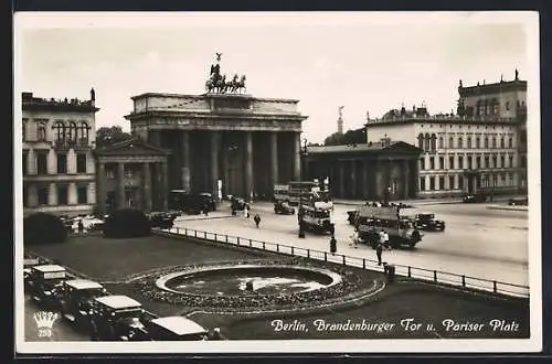 AK Berlin, Brandenburger Tor u. Pariser Platz