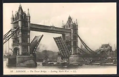 AK London, Tower Bridge looking North West