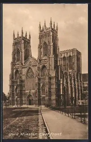 AK York Minster, Westfront