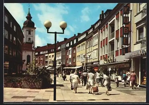 AK Dinslaken, Duisburger Strasse mit Geschäften und Stadtkirche