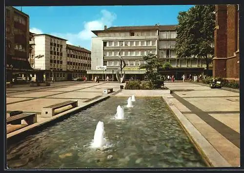 AK Bottrop, Kirchplatz mit Domcafe und Brunnen