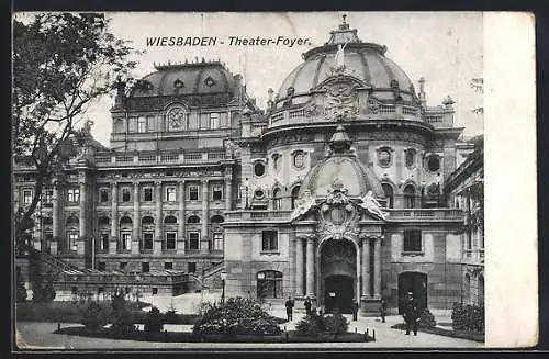 AK Wiesbaden, Partie am Theater-Foyer