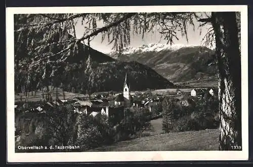 AK Obervellach a. d. Tauernbahn, Ortsansicht von einer Anhöhe aus