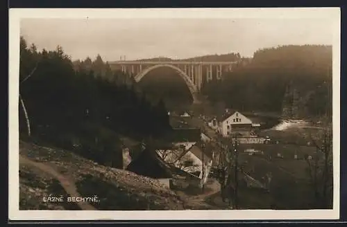 AK Làzne Bechyne, Teilansicht mit Brücke