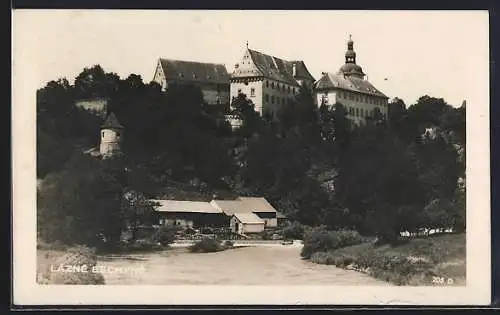 AK Làzne Bechyne, Blick zum Schloss