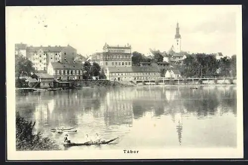 AK Tàbor, Blick über das Wasser zum Ort