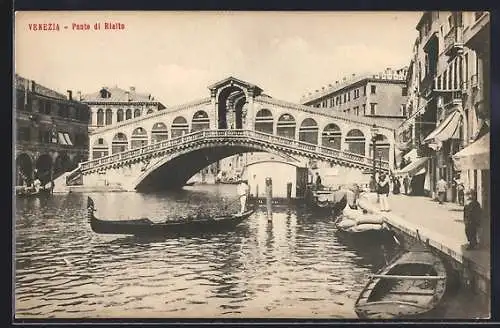 Foto-AK Venezia / Venedig, Ponte di Rialto, Ansicht der Rialtobrücke