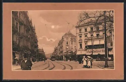 AK Wiesbaden, Taunusstrasse mit Cafe Berliner Hof, Strassenbahn