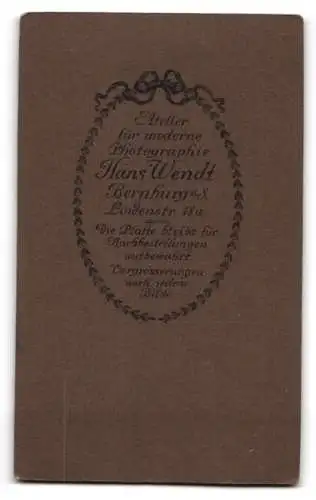 Fotografie Hans Wendt, Bernburg a.S., Lindenstrasse 18a, Porträt eines jungen Mannes