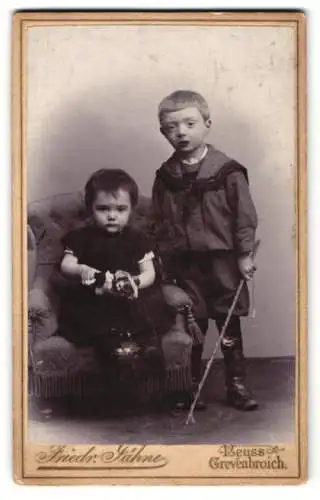 Fotografie Friedr. Jähne, Grevenbroich, Breite Strasse, Georg und Bertha Appel mit Spielzeug