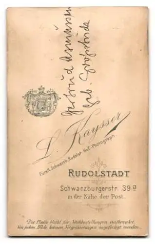 Fotografie L. Kaysser, Rudolstadt, Schwarzburgerstr. 39a, Gertrud Asmussen in Hut und Pelz