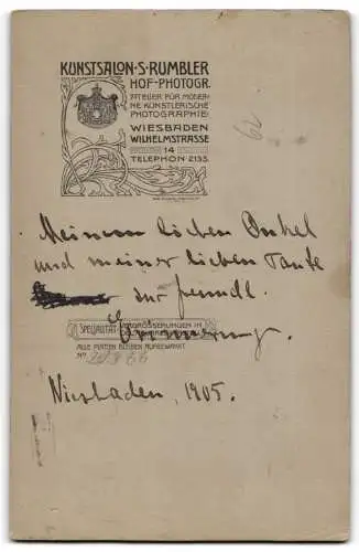 Fotografie S. Rumbler, Wiesbaden, Wilhelmstr. 14, Heinz Hefebrügge im Jahr 1905