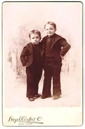 Fotografie Siegel Cooper, New York, Fritz Hettler mit seinem Bruder