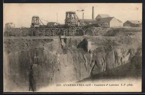 AK Angers-Trélazé, Carriéres d`Ardoises, Blick auf den Schieferbruch