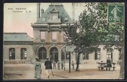 AK Pantin, La Gare, Bahnhof und Passanten