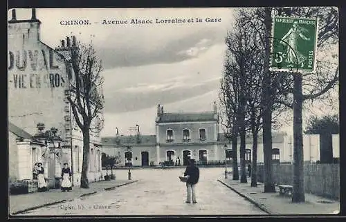 AK Chinon, Avenue Alsace Lorraine et la Gare