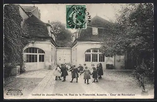 AK Auxerre, Institution Sainte-Marie, 14, Rue de la Fraternité, Entrée de l`Institution