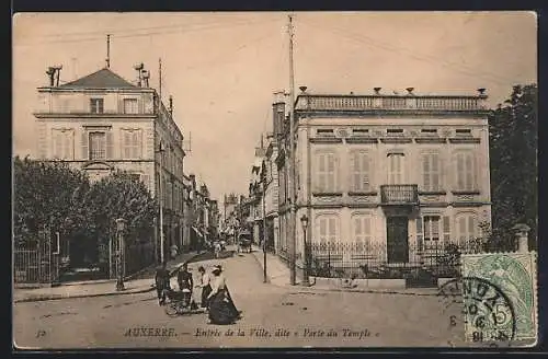 AK Auxerre, Entrée de la Ville dite Porte du Temple