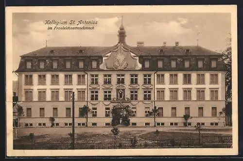 AK Appenzell, Kollegium St. Antonius im Fronleichnamsschmuck